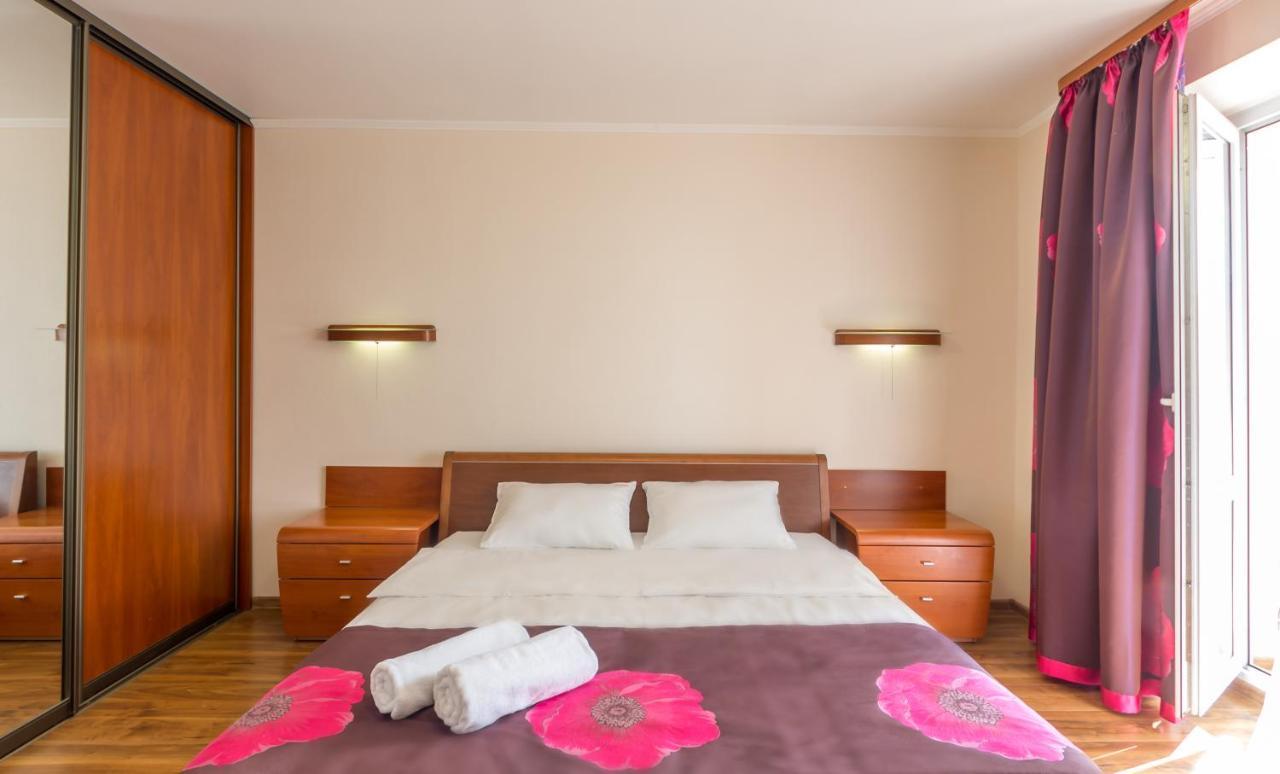 Apartments Near Parus Business Centre Κίεβο Εξωτερικό φωτογραφία